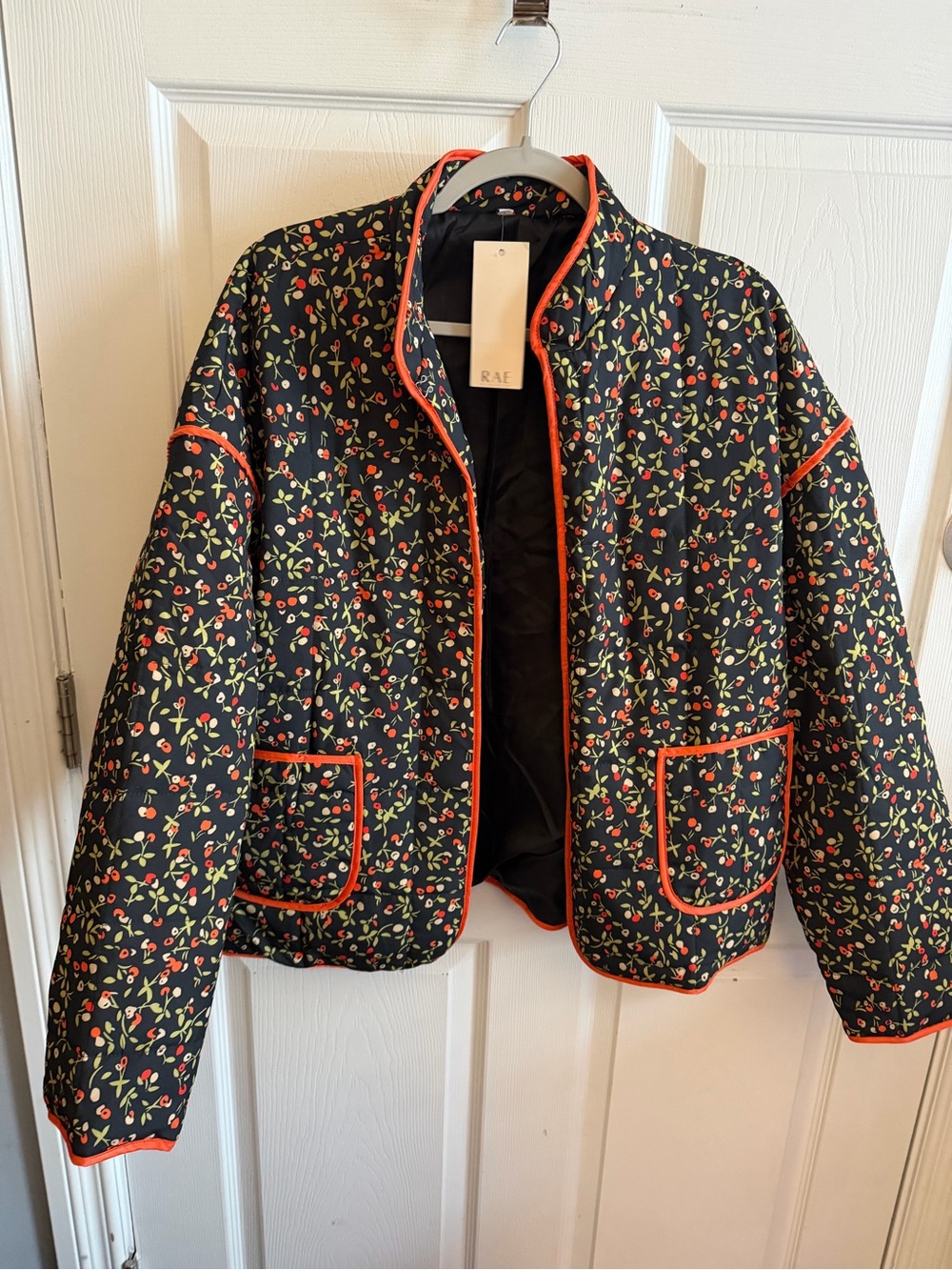 Woman’s Quilted Floral Jacket Size Medium